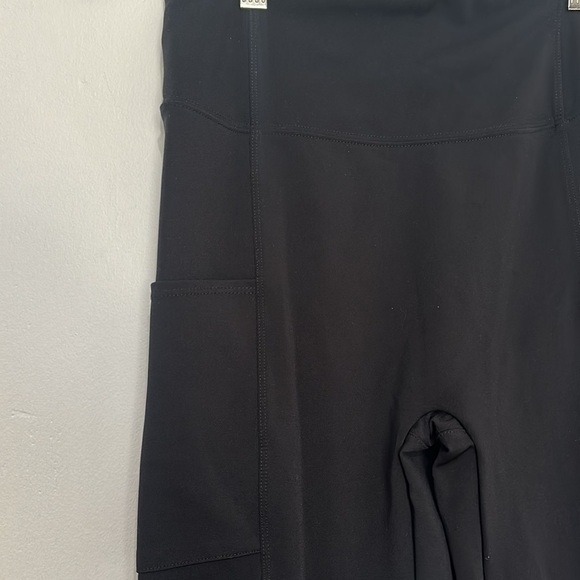 ZUDA Women's Leggings Z-Stretch Momentum Black size small - Picture 2 of 3